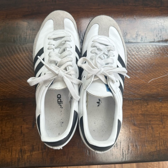 Adidas White and Black Classic Sneakers - Picture 7 of 10